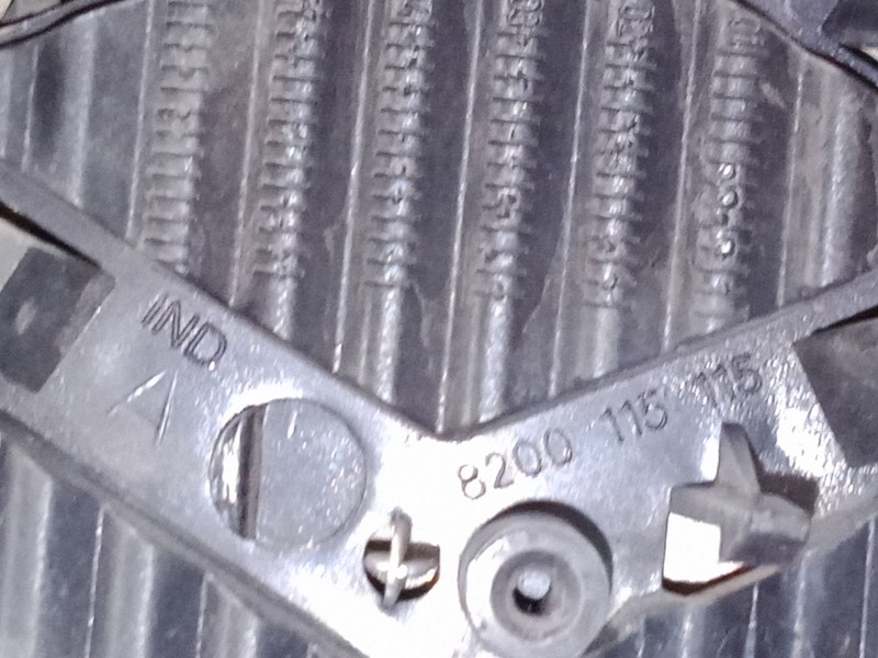 Recambio de anagrama para renault scénic ii (jm0/1_) 1.6 16v (jm1r) referencia OEM IAM   