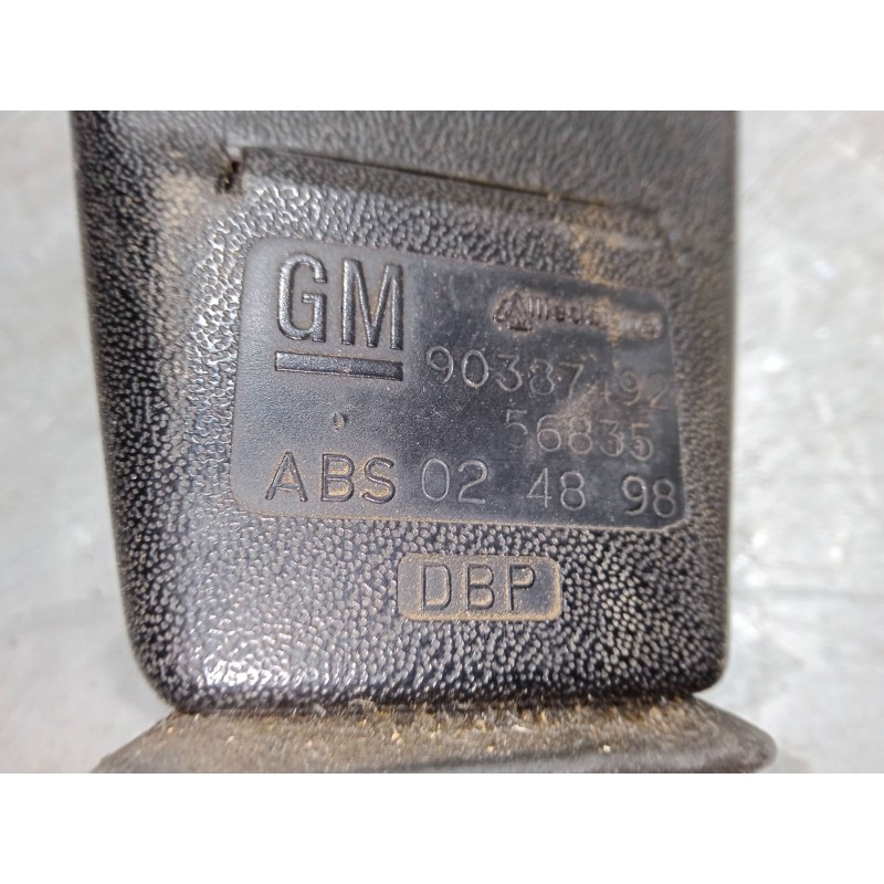 Recambio de anclaje cinturon delantero derecho para opel combo furgoneta/monovolumen (71_) 1.7 d referencia OEM IAM CON PRETENSO