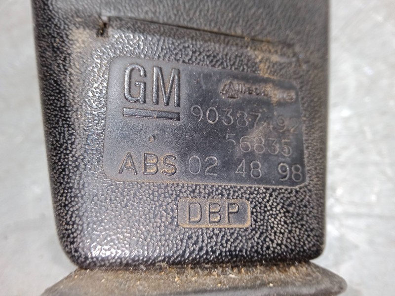 Recambio de anclaje cinturon delantero derecho para opel combo furgoneta/monovolumen (71_) 1.7 d referencia OEM IAM CON PRETENSO