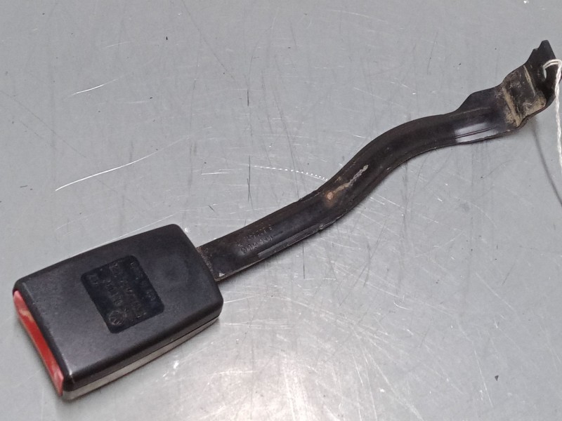 Recambio de anclaje cinturon delantero izquierdo para seat toledo iii (5p2) 2.0 tdi 16v referencia OEM IAM   