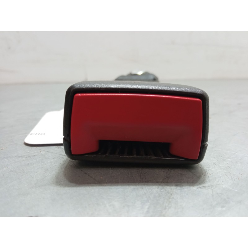 Recambio de anclaje cinturon trasero derecho para lancia musa (350_) 1.3 d multijet (350.axb11, 350.axb1a) referencia OEM IAM   