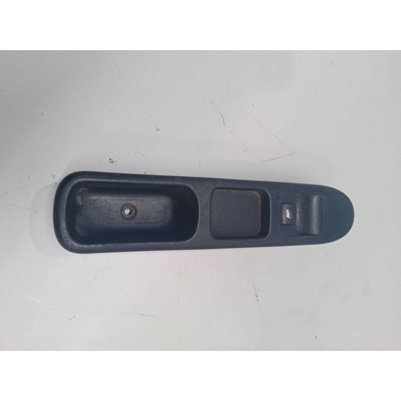 Recambio de mando elevalunas delantero derecho para peugeot 307 sw (3h) 1.6 hdi 110 referencia OEM IAM   