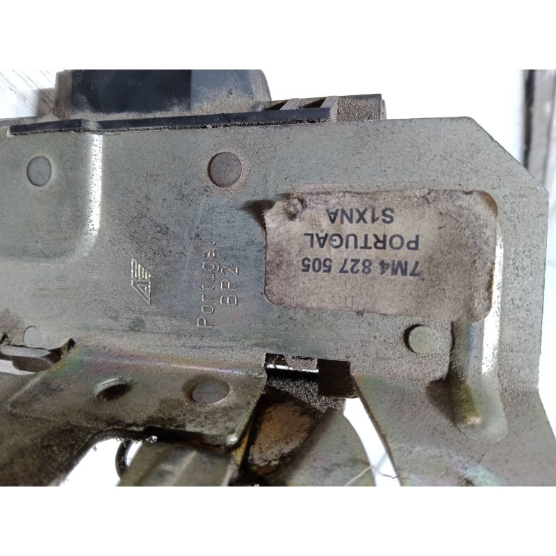 Recambio de cerradura maletero / porton para ford fiesta furgoneta/monovolumen (f3l, f5l) 1.3 referencia OEM IAM 7M4827505  