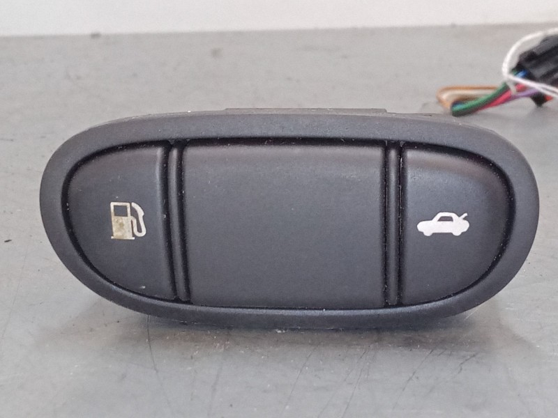 Recambio de boton apertura/cierre deposito para jaguar s-type ii (x200) 2.7 d referencia OEM IAM A2R83 9B242  