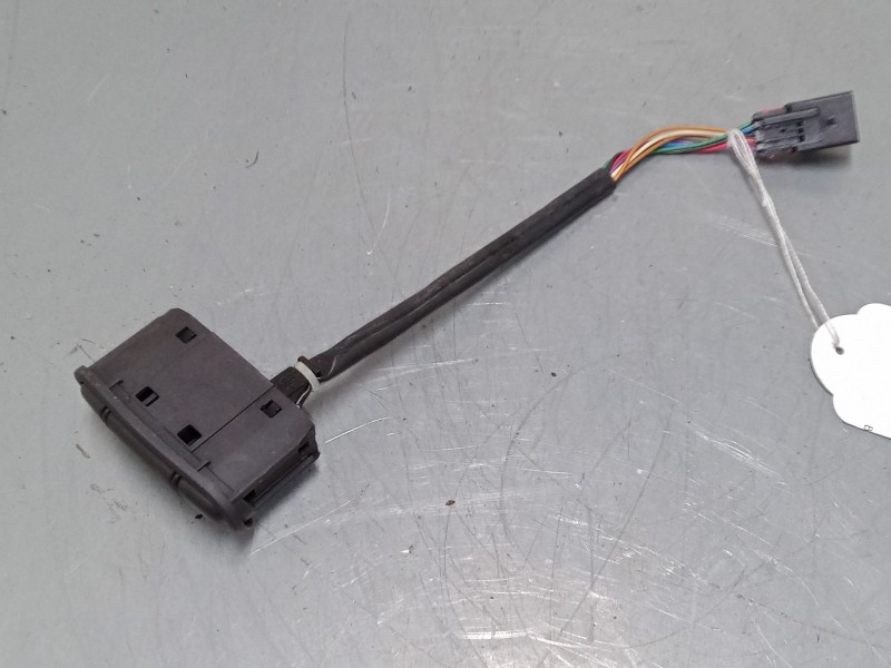 Recambio de boton apertura/cierre deposito para jaguar s-type ii (x200) 2.7 d referencia OEM IAM A2R83 9B242  