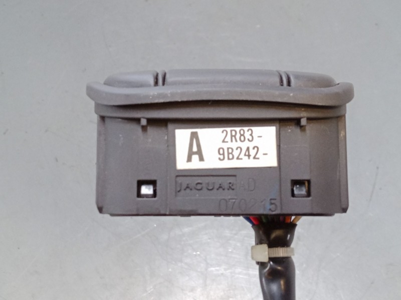 Recambio de boton apertura/cierre deposito para jaguar s-type ii (x200) 2.7 d referencia OEM IAM A2R83 9B242  