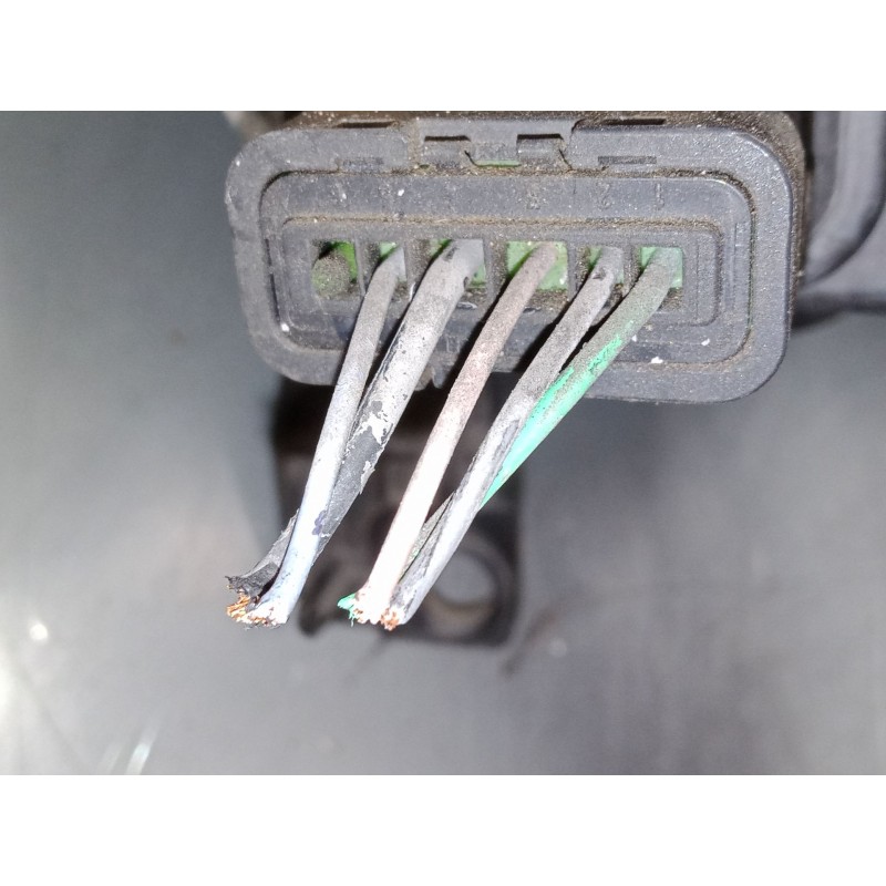 Recambio de faro izquierdo para renault modus / grand modus (f/jp0_) 1.2 16v (jp0w) referencia OEM IAM 8200658377  8200658373