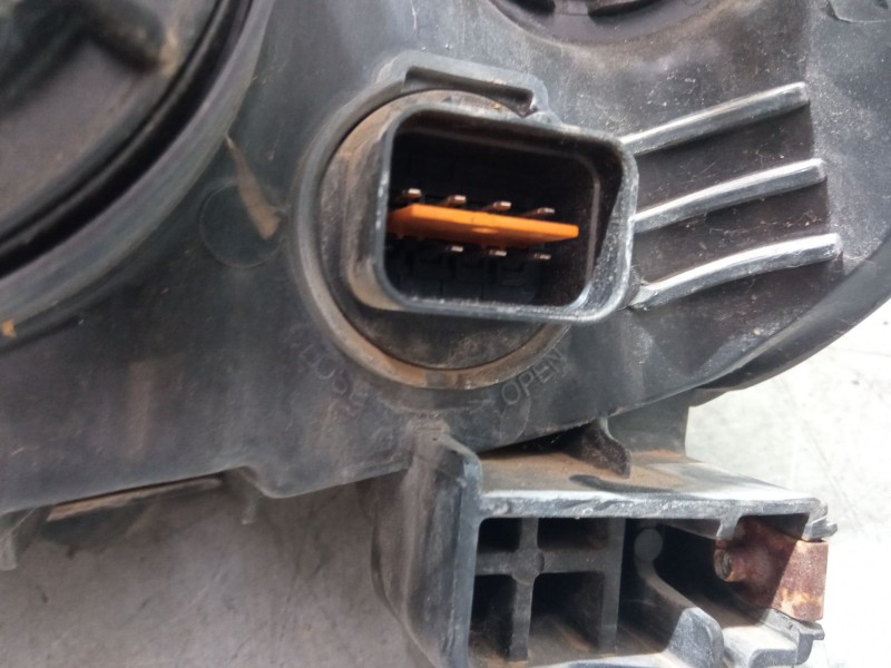 Recambio de faro derecho para chevrolet aveo hatchback (t300) 1.4 referencia OEM IAM 96831062   Recambio de faro derecho para chevrolet aveo hatchback (t300) 1.4 referencia OEM IAM 96831062