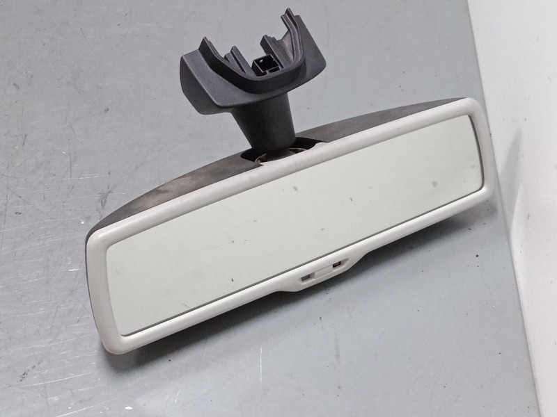 Recambio de retrovisor interior para volkswagen golf plus v (5m1, 521) 1.9 tdi referencia OEM IAM    Recambio de retrovisor interior para volkswagen golf plus v (5m1, 521) 1.9 tdi referencia OEM IAM