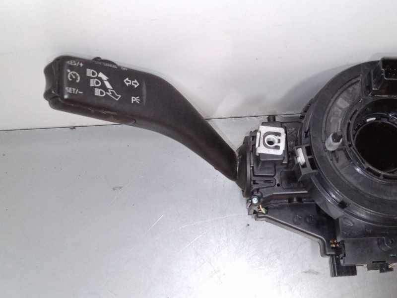 Recambio de mando luces para volkswagen golf plus v (5m1, 521) 1.9 tdi referencia OEM IAM 1K0953503ER 1K0959653C ANILLO 1K095351 Recambio de mando luces para volkswagen golf plus v (5m1, 521) 1.9 tdi referencia OEM IAM 1K0953503ER 1K0959653C ANILLO 1K095351