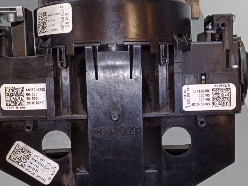 Recambio de mando luces para volkswagen golf plus v (5m1, 521) 1.9 tdi referencia OEM IAM 1K0953503ER 1K0959653C ANILLO 1K095351 Recambio de mando luces para volkswagen golf plus v (5m1, 521) 1.9 tdi referencia OEM IAM 1K0953503ER 1K0959653C ANILLO 1K095351