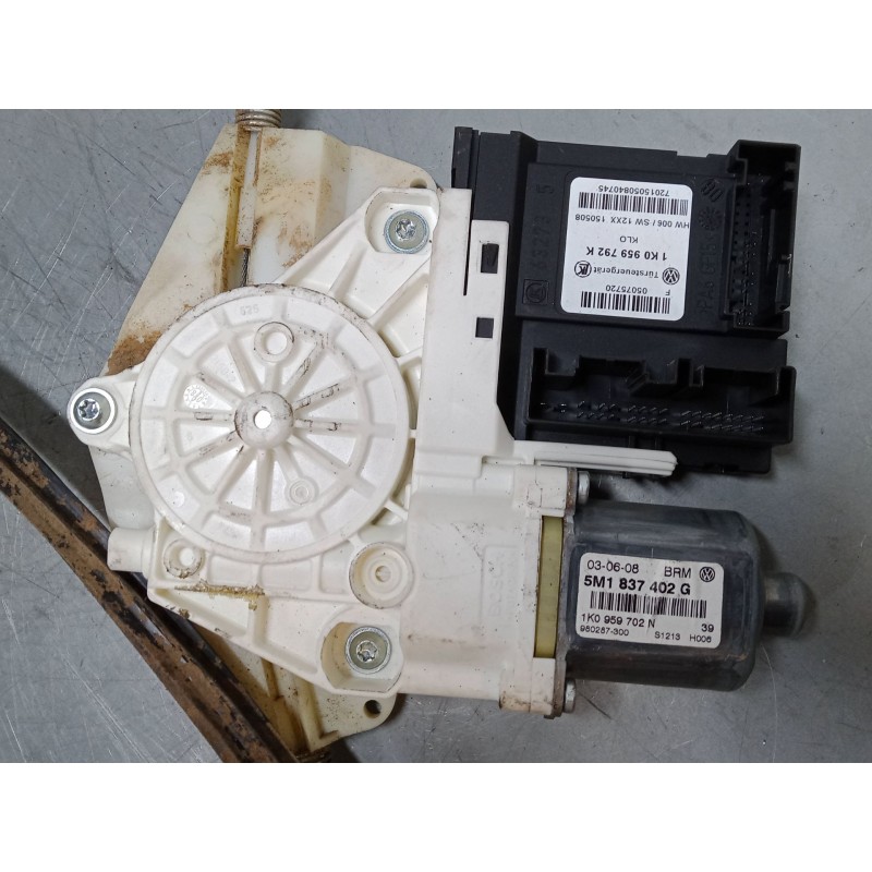 Recambio de elevalunas electrico delantero derecho para volkswagen golf plus v (5m1, 521) 1.9 tdi referencia OEM IAM 1K0959792K  Recambio de elevalunas electrico delantero derecho para volkswagen golf plus v (5m1, 521) 1.9 tdi referencia OEM IAM 1K0959792K