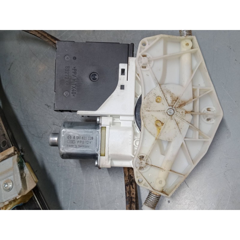 Recambio de elevalunas electrico delantero derecho para volkswagen golf plus v (5m1, 521) 1.9 tdi referencia OEM IAM 1K0959792K  Recambio de elevalunas electrico delantero derecho para volkswagen golf plus v (5m1, 521) 1.9 tdi referencia OEM IAM 1K0959792K
