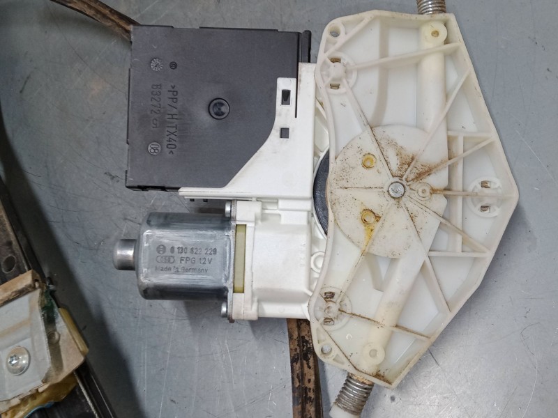 Recambio de elevalunas electrico delantero derecho para volkswagen golf plus v (5m1, 521) 1.9 tdi referencia OEM IAM 1K0959792K  Recambio de elevalunas electrico delantero derecho para volkswagen golf plus v (5m1, 521) 1.9 tdi referencia OEM IAM 1K0959792K