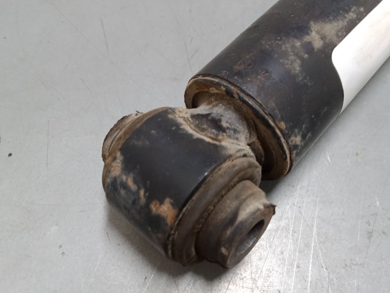Recambio de amortiguador trasero derecho para mercedes-benz clase e (w212) e 200 cdi / bluetec (212.005, 212.006) referencia OEM