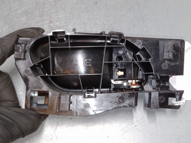 Recambio de maneta interior puerta delantera izquierda para peugeot 2008 i (cu_) 1.2 thp 110 / puretech 110 referencia OEM IAM 9