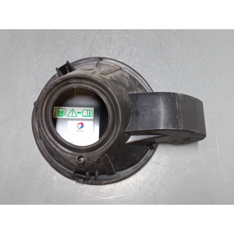Recambio de tapa exterior combustible para peugeot 2008 i (cu_) 1.2 thp 110 / puretech 110 referencia OEM IAM 9677638680  