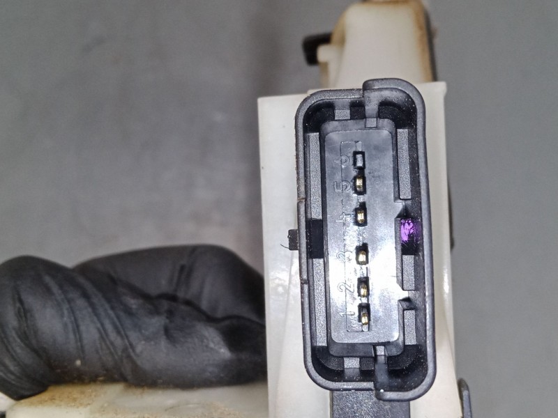 Recambio de cerradura puerta trasera derecha para peugeot 2008 i (cu_) 1.2 thp 110 / puretech 110 referencia OEM IAM 9812501180 