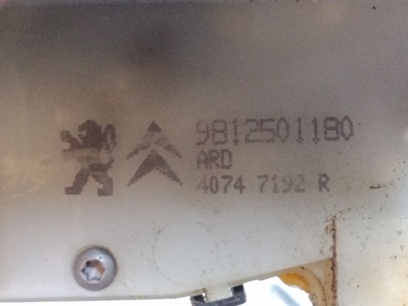 Recambio de cerradura puerta trasera derecha para peugeot 2008 i (cu_) 1.2 thp 110 / puretech 110 referencia OEM IAM 9812501180 