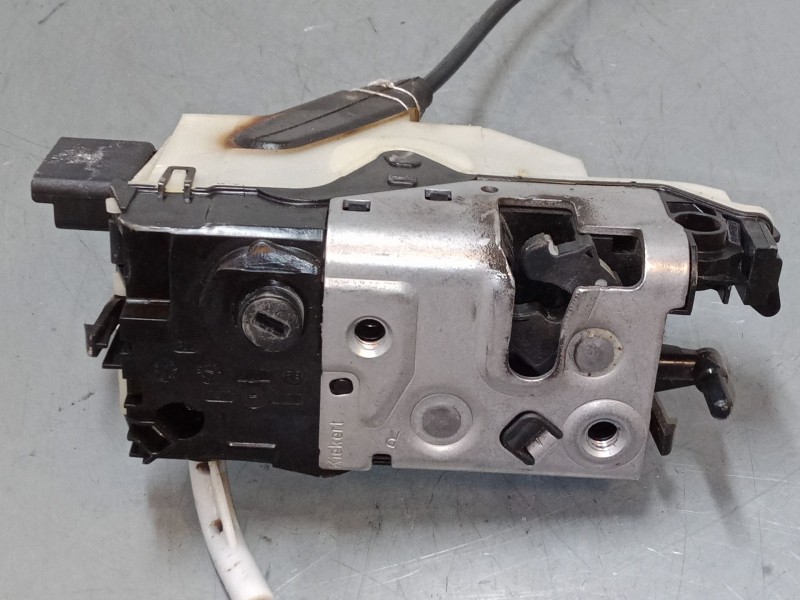 Recambio de cerradura puerta delantera derecha para peugeot 2008 i (cu_) 1.2 thp 110 / puretech 110 referencia OEM IAM 981250078