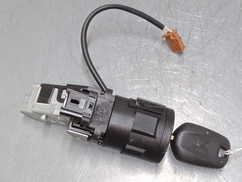 Recambio de clausor para peugeot 2008 i (cu_) 1.2 thp 110 / puretech 110 referencia OEM IAM 9663123380  