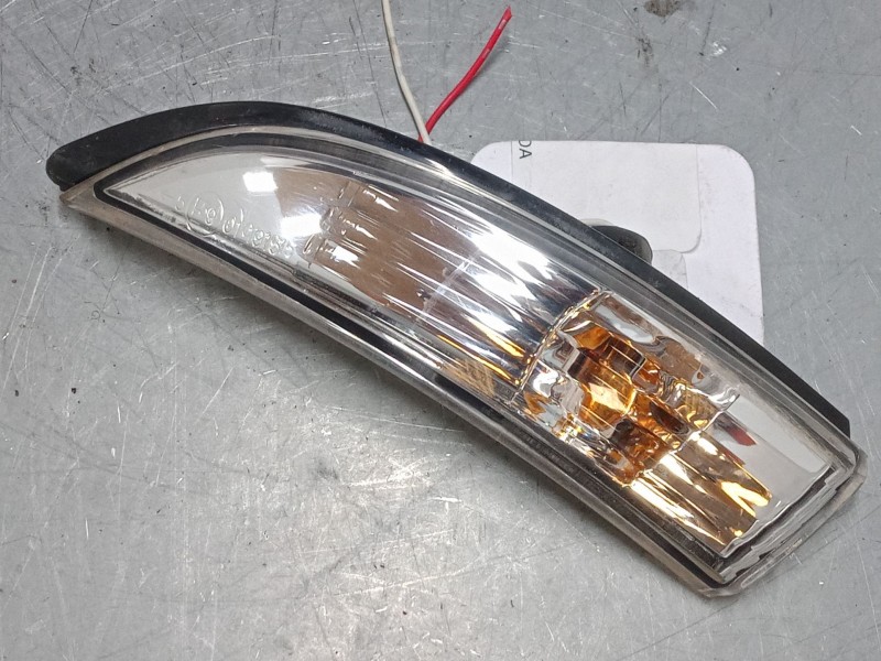 Recambio de intermitente retrovisor izquierdo para ford fiesta vi (cb1, ccn) 1.4 tdci referencia OEM IAM   