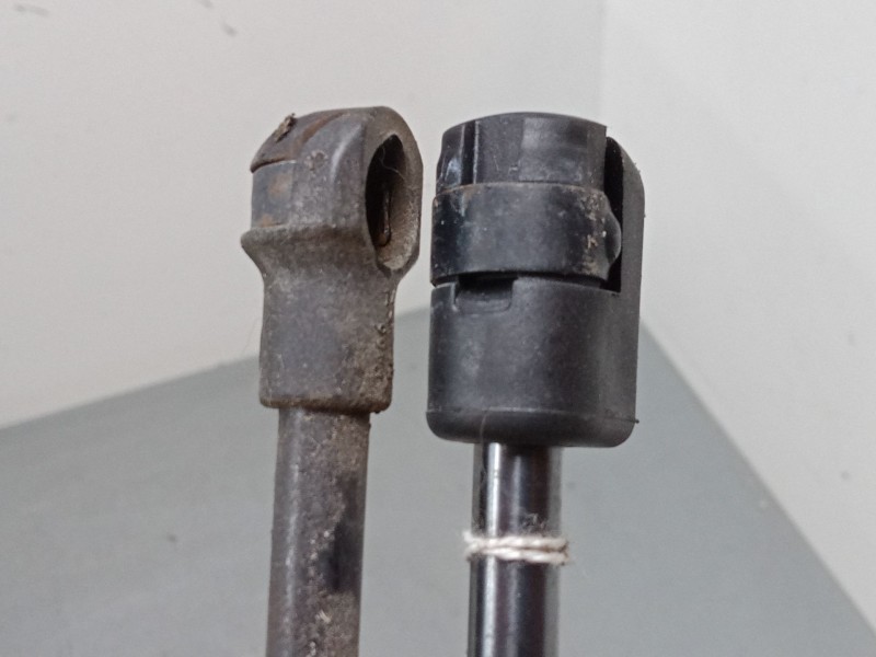 Recambio de amortiguadores malet/porton para volkswagen golf iv (1j1) 1.6 16v referencia OEM IAM 450N  