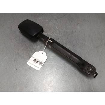 ANCLAJE CINTURON DELANTERO IZQUIERDO 