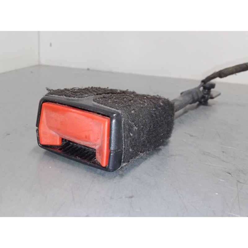 Recambio de anclaje cinturon delantero derecho para jeep renegade suv (bu, b1, bv) 1.6 crd referencia OEM IAM L0480413AB01  