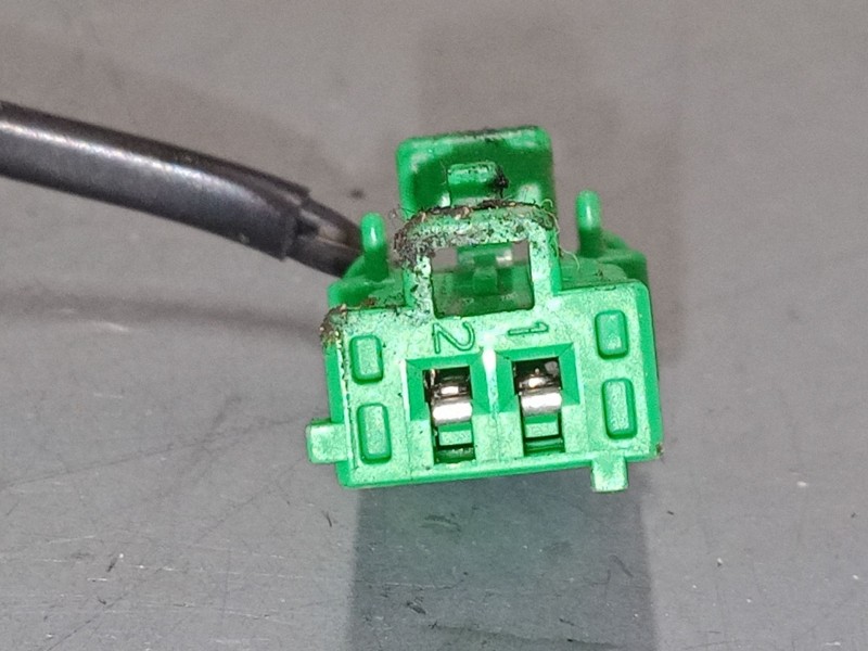 Recambio de anclaje cinturon delantero derecho para jeep renegade suv (bu, b1, bv) 1.6 crd referencia OEM IAM L0480413AB01  