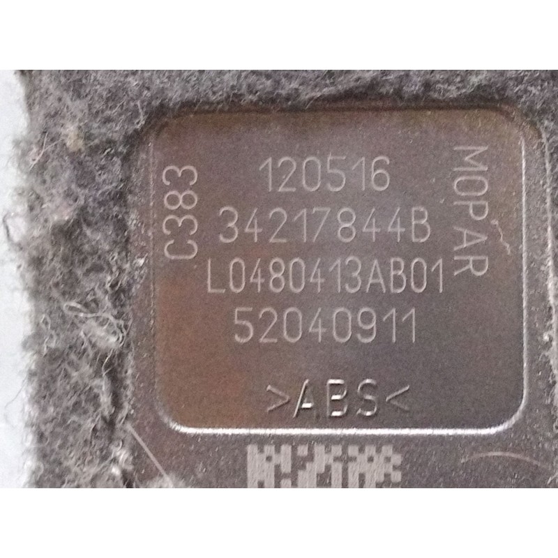 Recambio de anclaje cinturon delantero derecho para jeep renegade suv (bu, b1, bv) 1.6 crd referencia OEM IAM L0480413AB01  