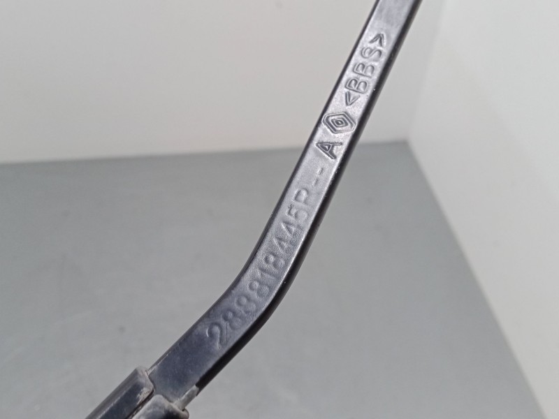 Recambio de brazo limpia delantero izquierdo para renault captur i (j5_, h5_) 1.5 dci 90 referencia OEM IAM   