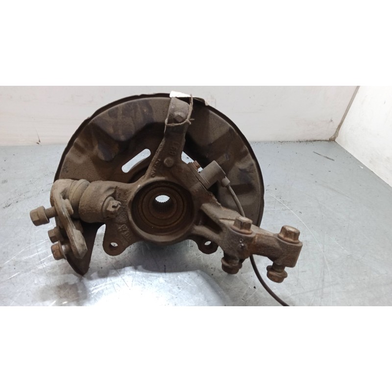 Recambio de mangueta delantera izquierda para toyota corolla (_e12_) 1.4 vvt-i (zze120_) referencia OEM IAM   