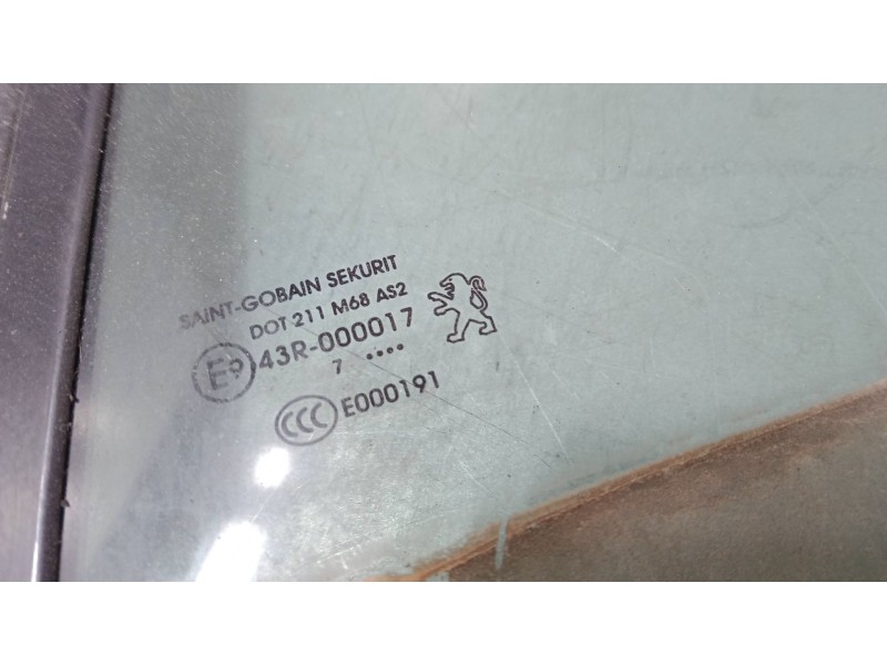 Recambio de luna trasera izquierda para peugeot 207 cc (wd_) 1.6 16v referencia OEM IAM    Recambio de luna trasera izquierda para peugeot 207 cc (wd_) 1.6 16v referencia OEM IAM