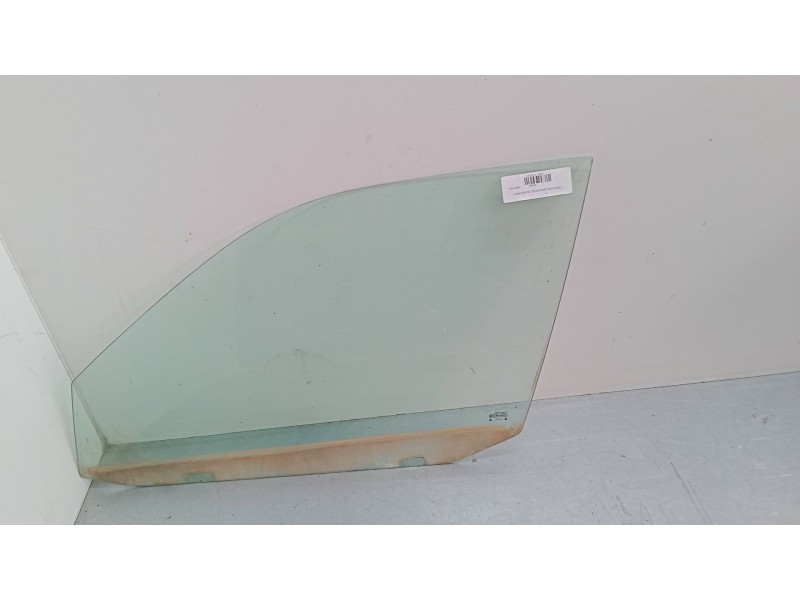Recambio de luna puerta delantera izquierda para seat ibiza ii (6k1) 1.4 i referencia OEM IAM    Recambio de luna puerta delantera izquierda para seat ibiza ii (6k1) 1.4 i referencia OEM IAM