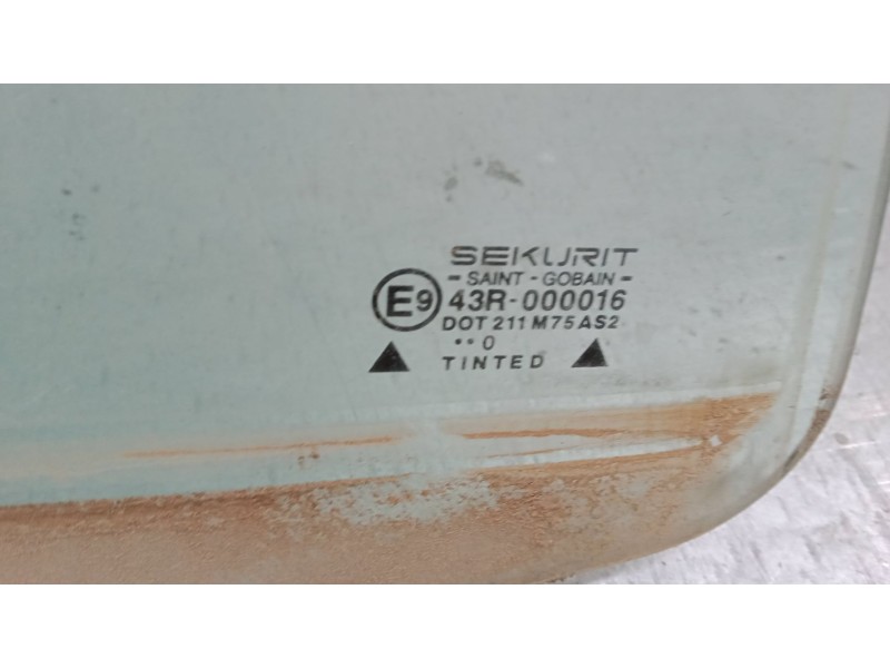 Recambio de luna trasera derecha para seat ibiza ii (6k1) 1.4 i referencia OEM IAM    Recambio de luna trasera derecha para seat ibiza ii (6k1) 1.4 i referencia OEM IAM