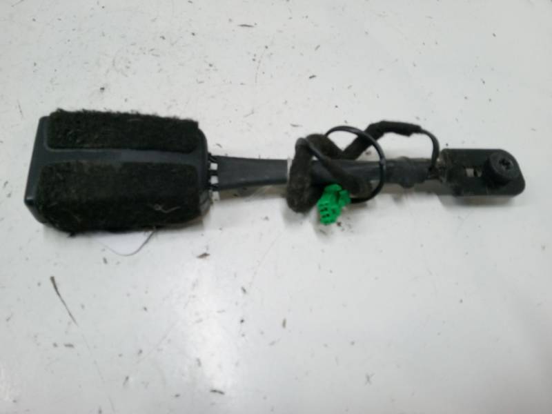 ANCLAJE CINTURON DELANTERO DERECHO 