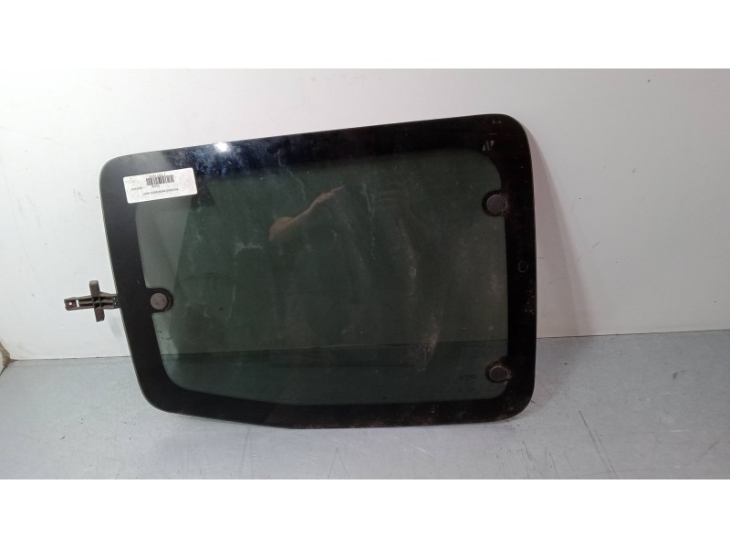 Recambio de luna corredera derecha para fiat qubo (225_) 1.3 d multijet (225axg1a, 225cxg1a, 225axg11, 225cxg11) referencia OEM  Recambio de luna corredera derecha para fiat qubo (225_) 1.3 d multijet (225axg1a, 225cxg1a, 225axg11, 225cxg11) referencia OEM