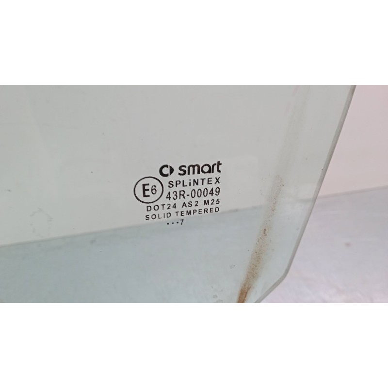 Recambio de luna puerta delantera izquierda para smart fortwo cabrio (451) 0.8 cdi (451.400) referencia OEM IAM   