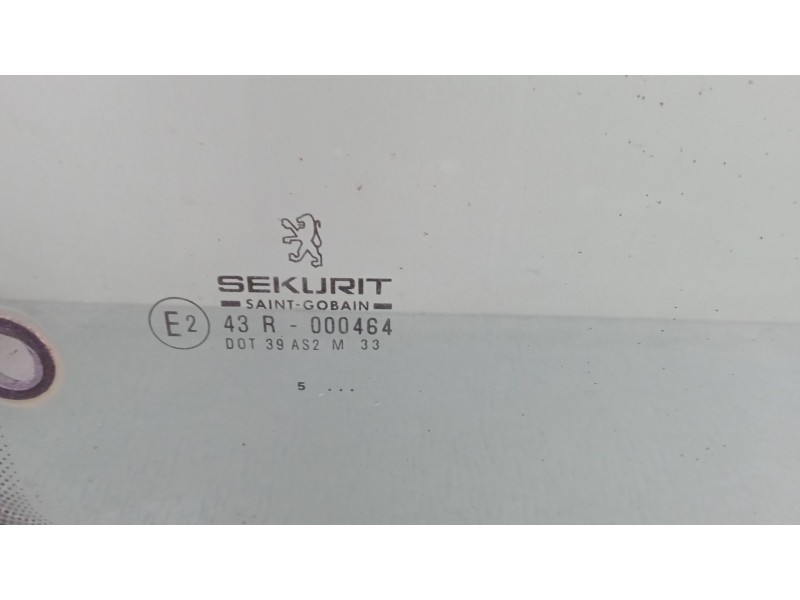 Recambio de luna trasera izquierda para peugeot 306 hatchback (7a, 7c, n3, n5) 2.0 xsi referencia OEM IAM    Recambio de luna trasera izquierda para peugeot 306 hatchback (7a, 7c, n3, n5) 2.0 xsi referencia OEM IAM