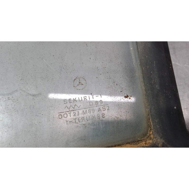 Recambio de luna custodia trasera derecha para mercedes-benz clase s (w116) 280 se, sel (116.024, 116.025) referencia OEM IAM    Recambio de luna custodia trasera derecha para mercedes-benz clase s (w116) 280 se, sel (116.024, 116.025) referencia OEM IAM