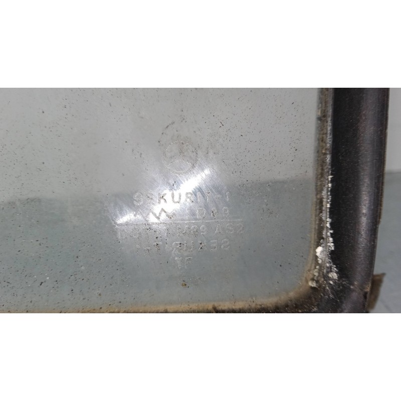 Recambio de luna custodia trasera izquierda para mercedes-benz clase s (w116) 280 se, sel (116.024, 116.025) referencia OEM IAM  Recambio de luna custodia trasera izquierda para mercedes-benz clase s (w116) 280 se, sel (116.024, 116.025) referencia OEM IAM