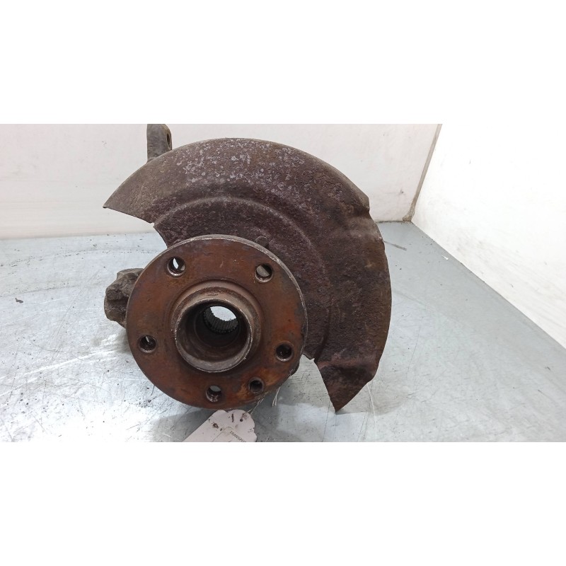 Recambio de mangueta delantera derecha para volkswagen transporter t4 furgoneta (70a, 70h, 7da, 7dh) 1.9 d referencia OEM IAM   