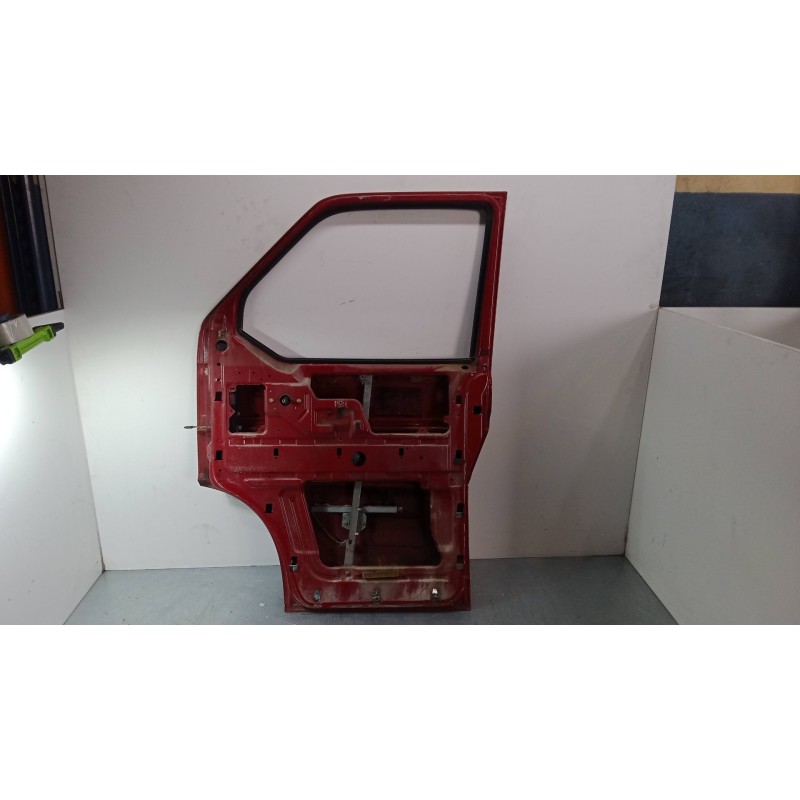 Recambio de puerta delantera derecha para volkswagen transporter t4 furgoneta (70a, 70h, 7da, 7dh) 1.9 d referencia OEM IAM    Recambio de puerta delantera derecha para volkswagen transporter t4 furgoneta (70a, 70h, 7da, 7dh) 1.9 d referencia OEM IAM
