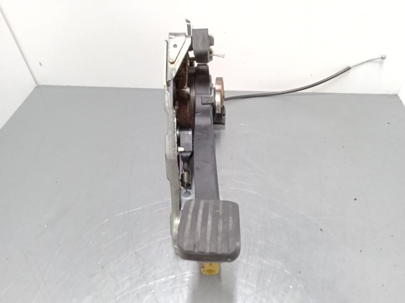 Recambio de pedal freno estacionamiento para mercedes-benz clase e (w212) e 200 cdi / bluetec (212.005, 212.006) referencia OEM 