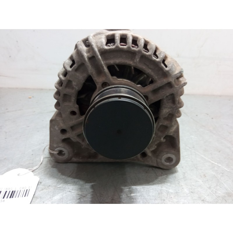 Recambio de alternador para renault clio iii (br0/1, cr0/1) 1.5 dci (c/br0g, c/br1g) referencia OEM IAM 8200660033  0124425071