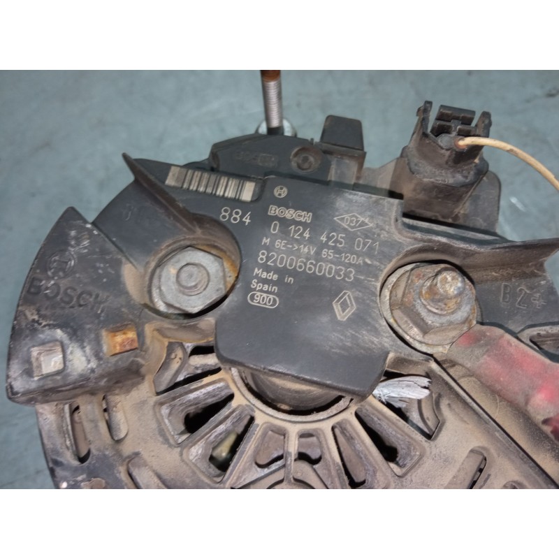 Recambio de alternador para renault clio iii (br0/1, cr0/1) 1.5 dci (c/br0g, c/br1g) referencia OEM IAM 8200660033  0124425071