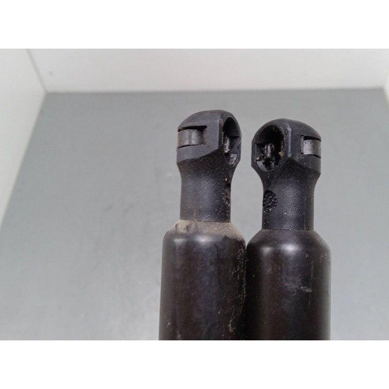 Recambio de amortiguadores malet/porton para renault modus / grand modus (f/jp0_) 1.2 16v (jp0w) referencia OEM IAM   
