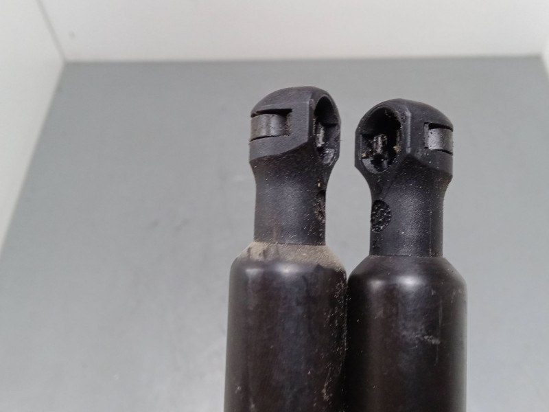 Recambio de amortiguadores malet/porton para renault modus / grand modus (f/jp0_) 1.2 16v (jp0w) referencia OEM IAM   