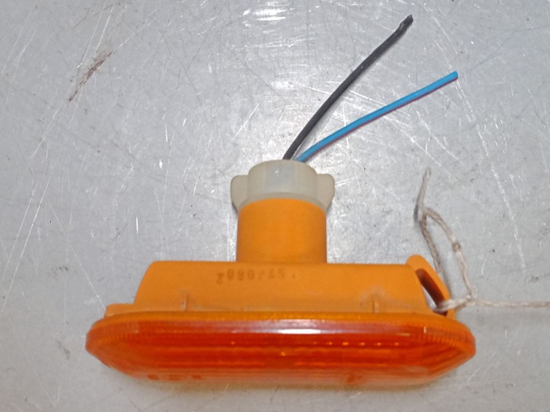 Recambio de intermitente lateral izquierdo para ford fiesta v (jh_, jd_) 1.4 tdci referencia OEM IAM   